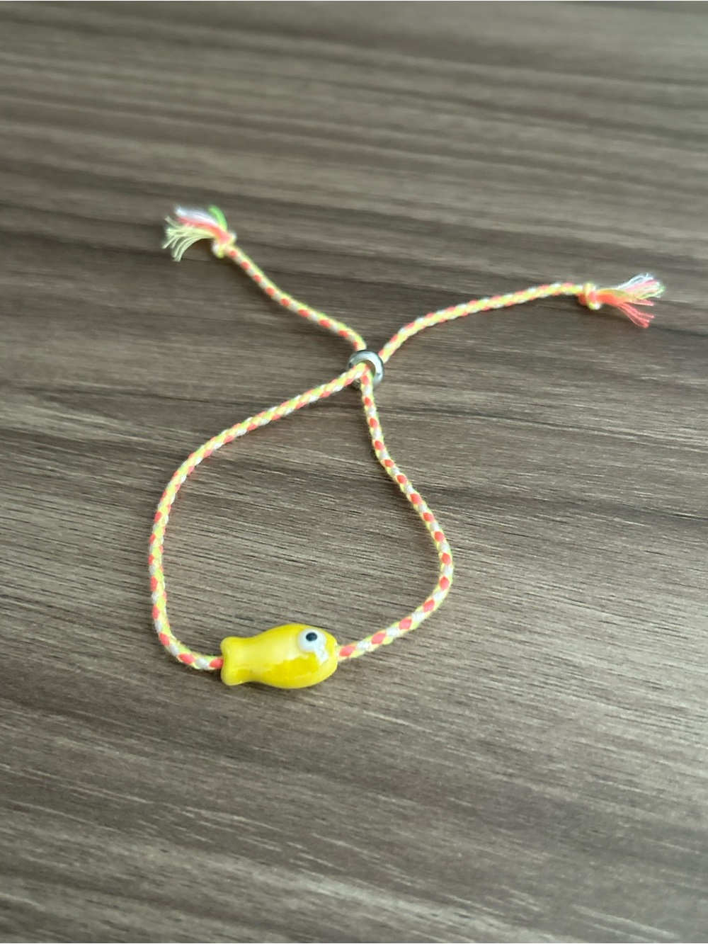 Yellow Fish Bead Friendship Bracelet Q1303 - Picture 4 of 4